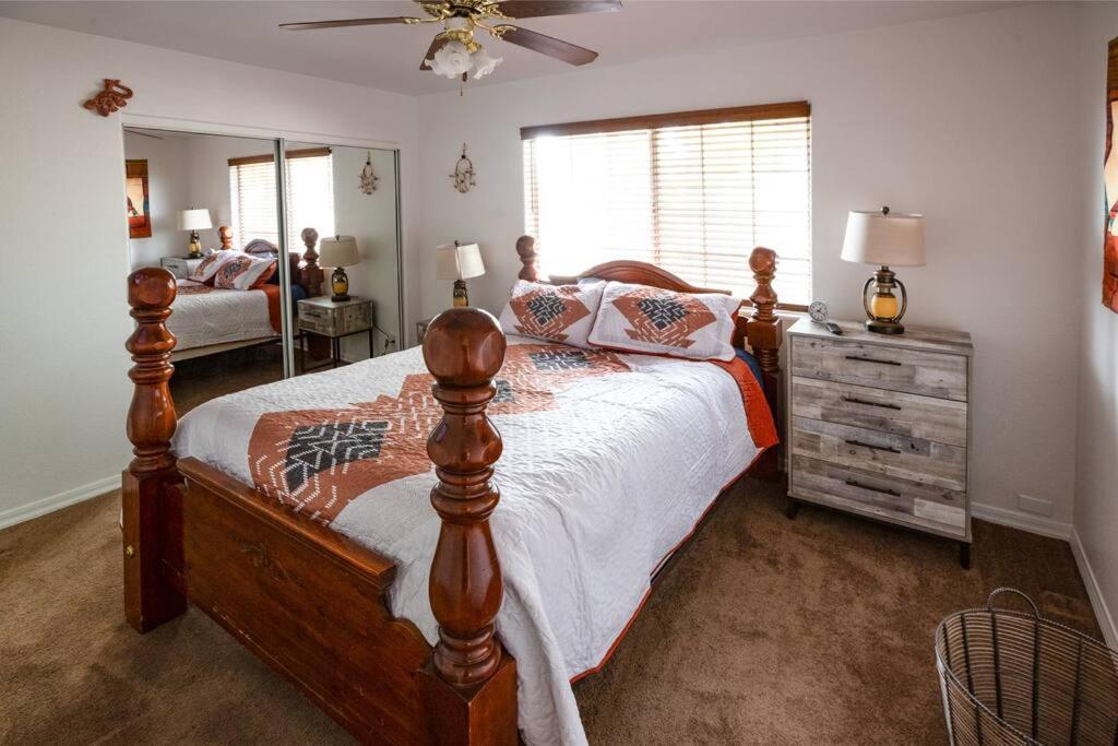 The Triple Palms Villa Kingman Exterior photo