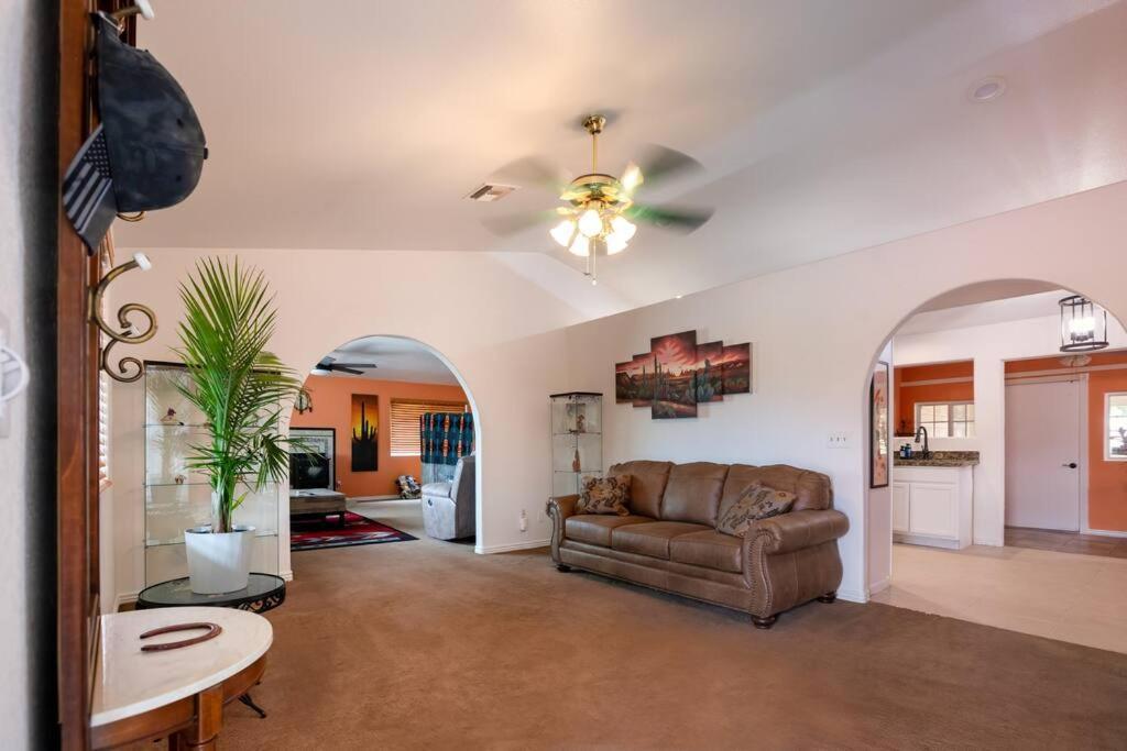 The Triple Palms Villa Kingman Exterior photo